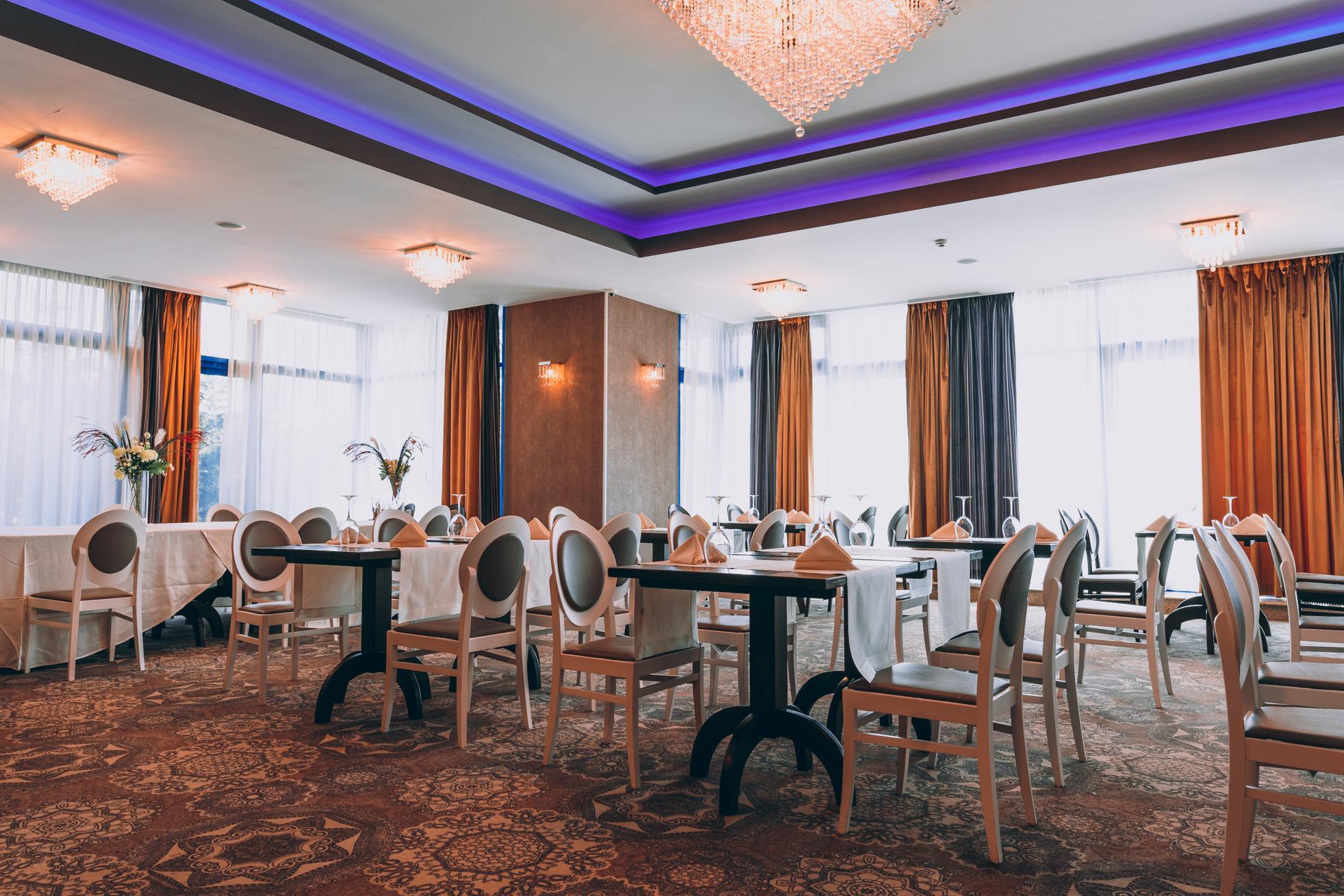 Ramada Constanta Hotel Exterior foto