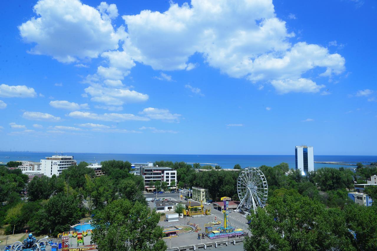 Ramada Constanta Hotel Exterior foto