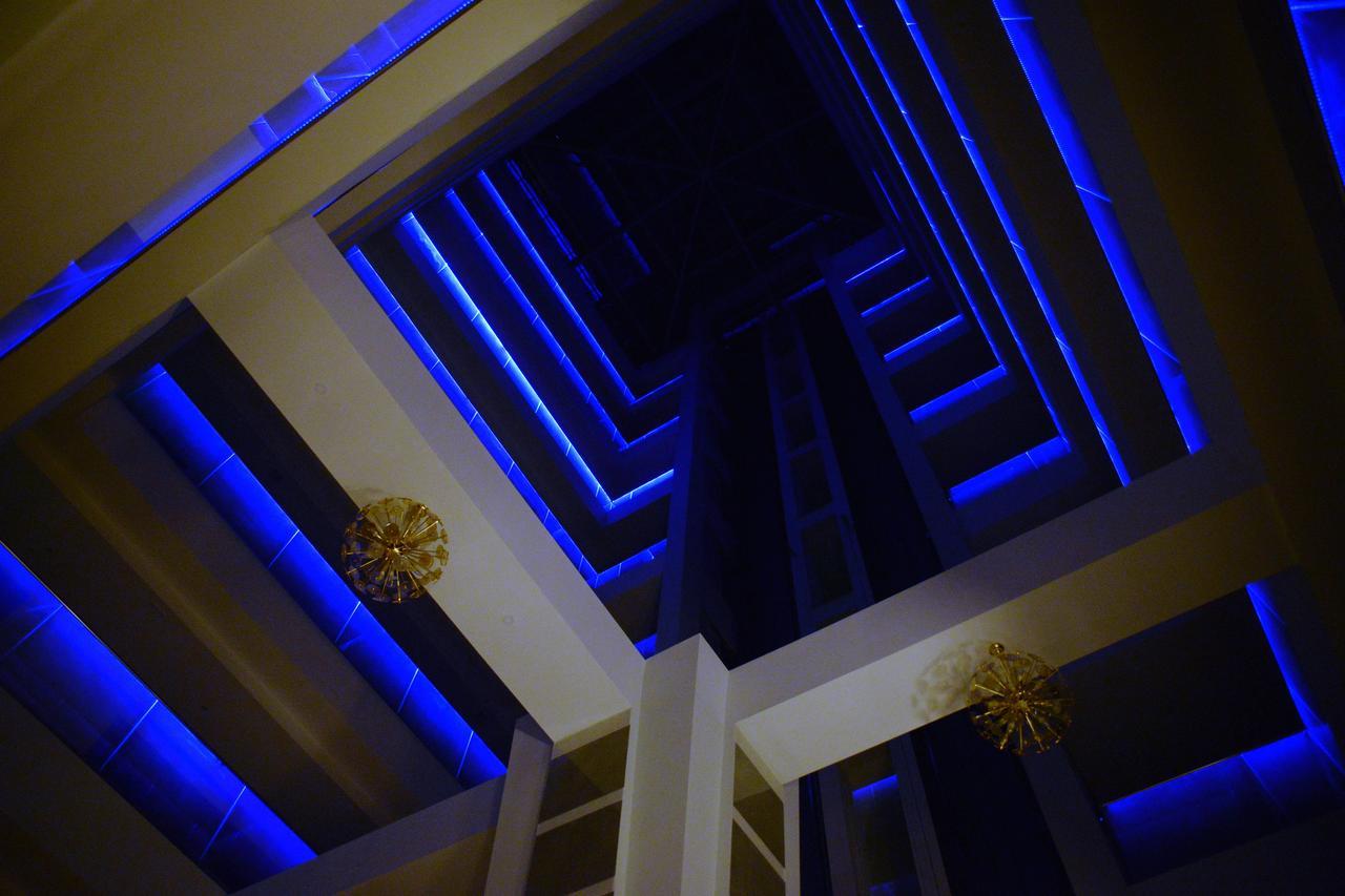 Ramada Constanta Hotel Exterior foto
