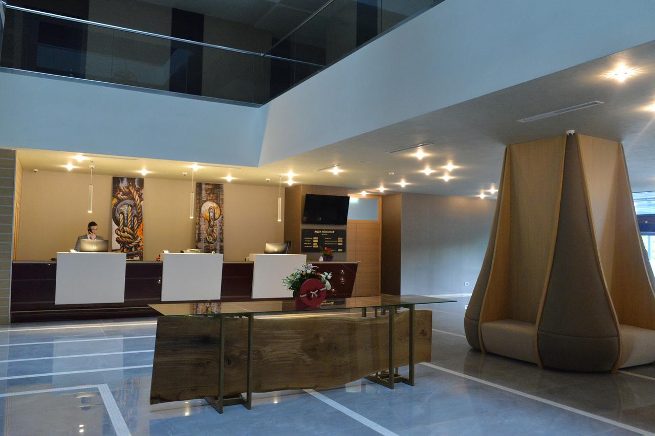 Ramada Constanta Hotel Exterior foto