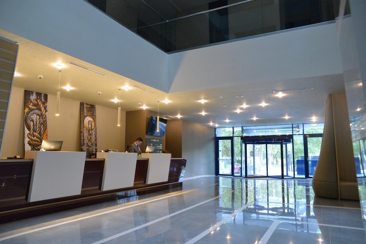 Ramada Constanta Hotel Exterior foto